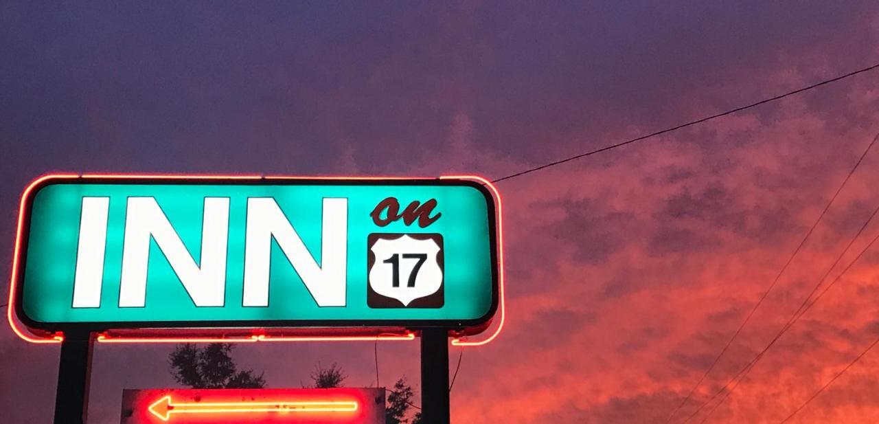 Inn On 17 Σαβάνα Εξωτερικό φωτογραφία